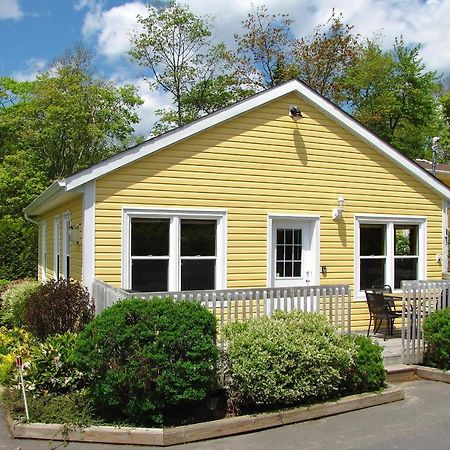 Larinda'S Landing Oceanfront Cottages Halifax Bagian luar foto