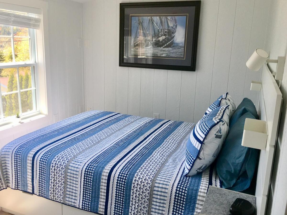 Larinda'S Landing Oceanfront Cottages Halifax Bagian luar foto