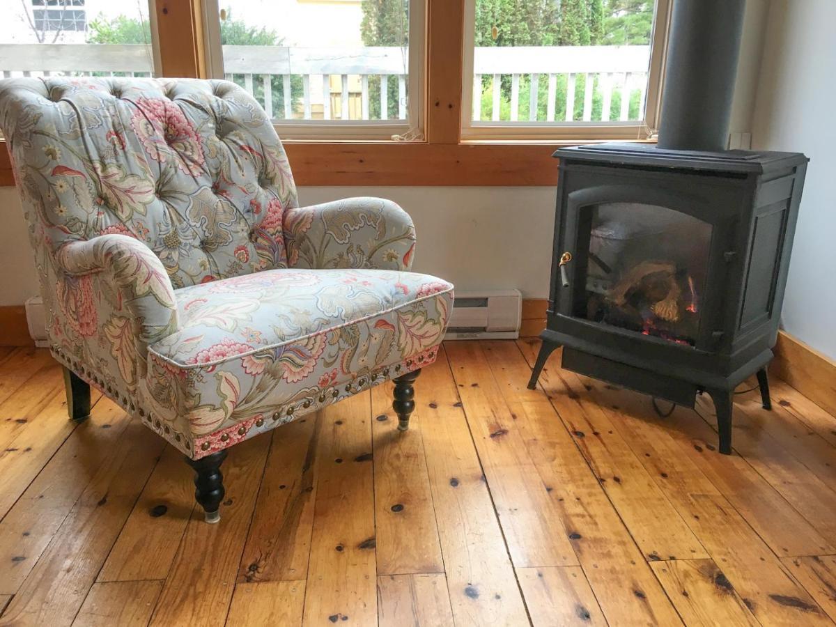 Larinda'S Landing Oceanfront Cottages Halifax Bagian luar foto