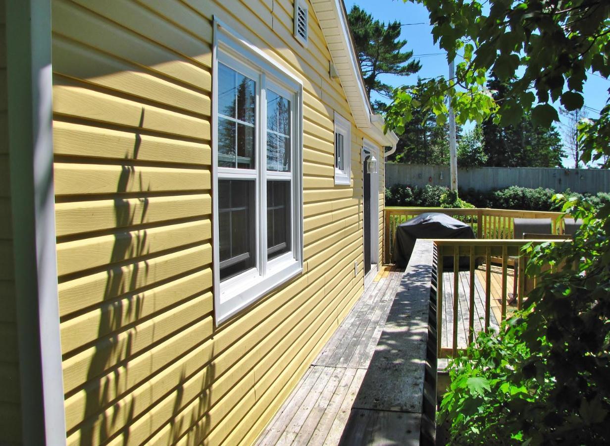 Larinda'S Landing Oceanfront Cottages Halifax Bagian luar foto