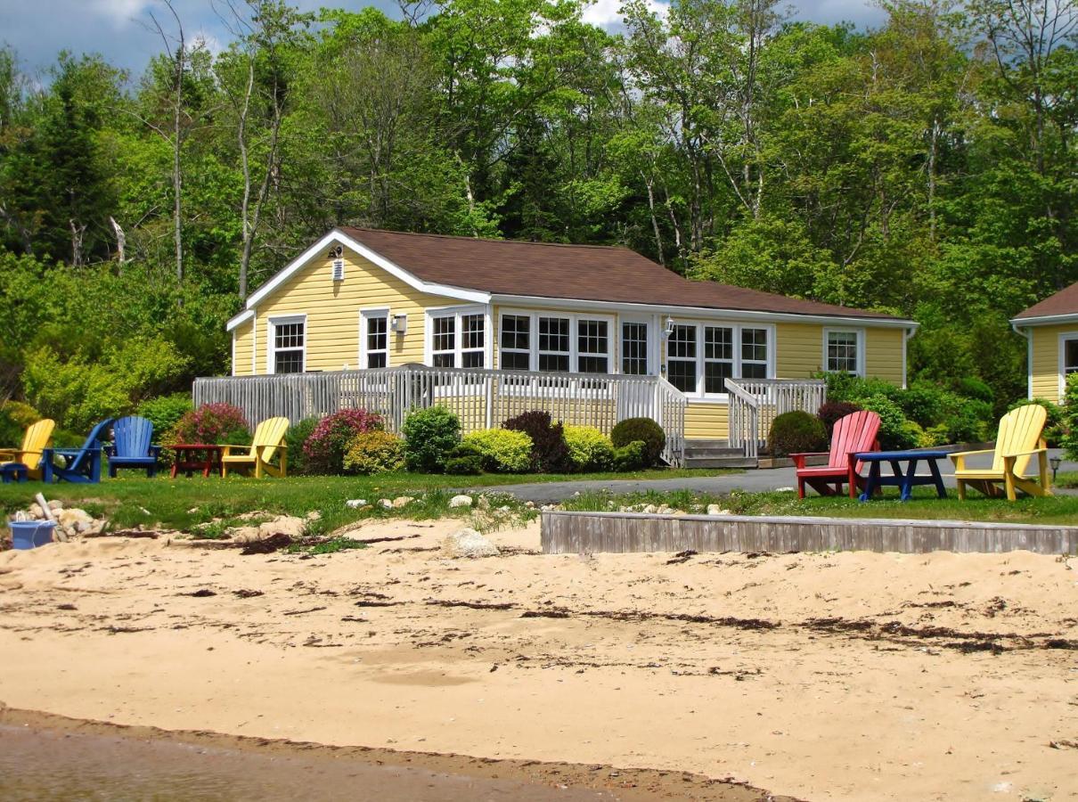 Larinda'S Landing Oceanfront Cottages Halifax Bagian luar foto