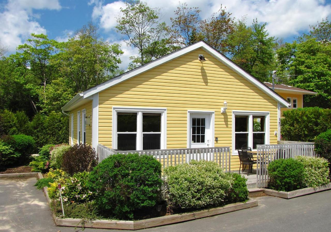 Larinda'S Landing Oceanfront Cottages Halifax Bagian luar foto