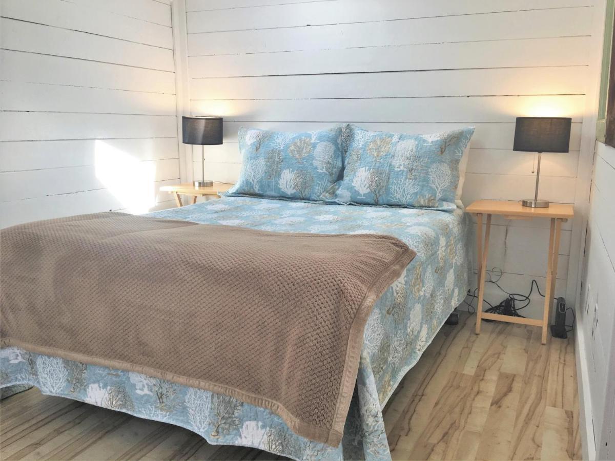 Larinda'S Landing Oceanfront Cottages Halifax Bagian luar foto