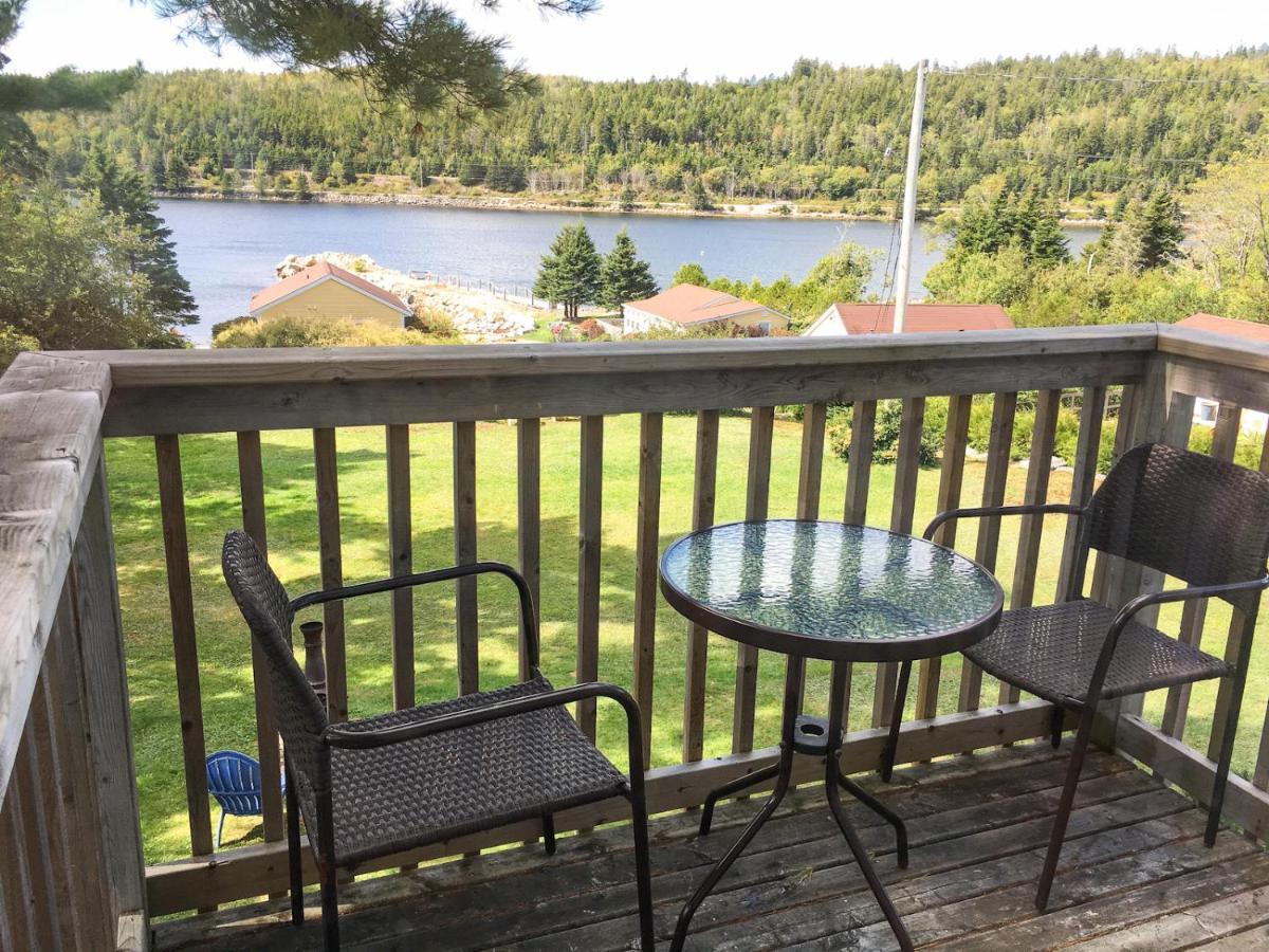 Larinda'S Landing Oceanfront Cottages Halifax Bagian luar foto